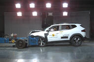 Dacia Duster front impact crash test Dacia Duster front impact crash test