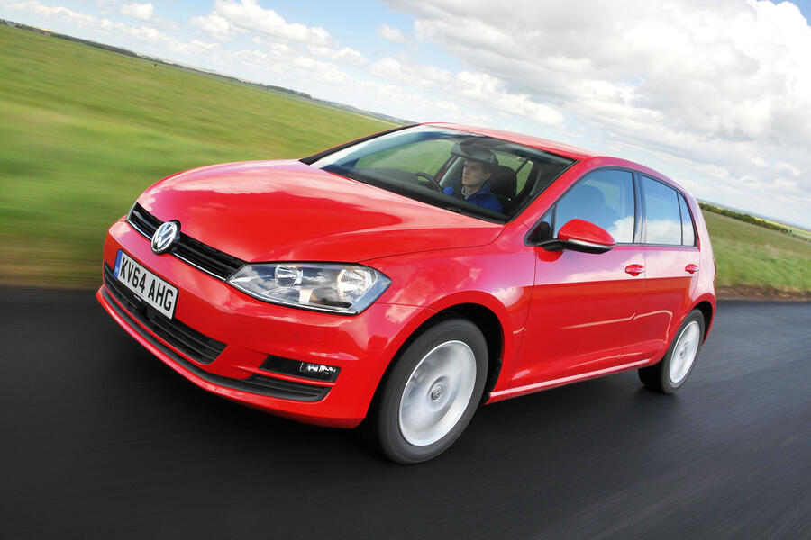 Volkswagen Golf Mk7 front quarter tracking