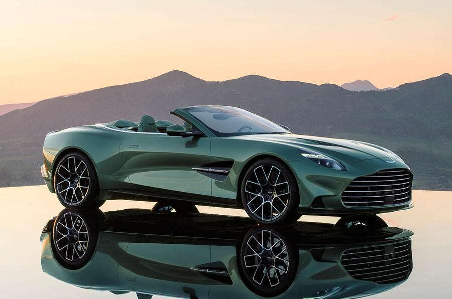 Aston Martin Vanquish Volante – front quarter