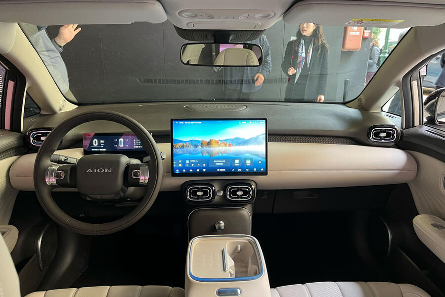 GAC Aion UT dashboard