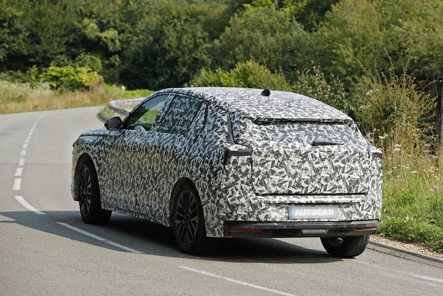 DS No7 in camo – rear quarter