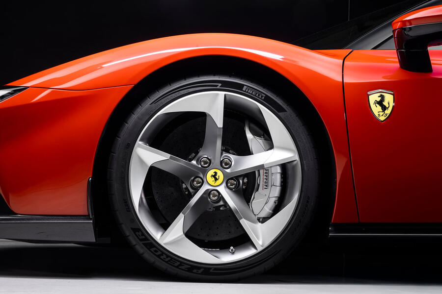 Ferrari 849 Testarossa wheel