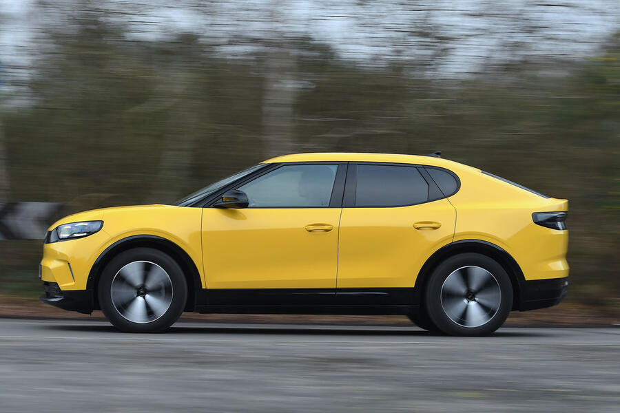 Ford Capri side tracking