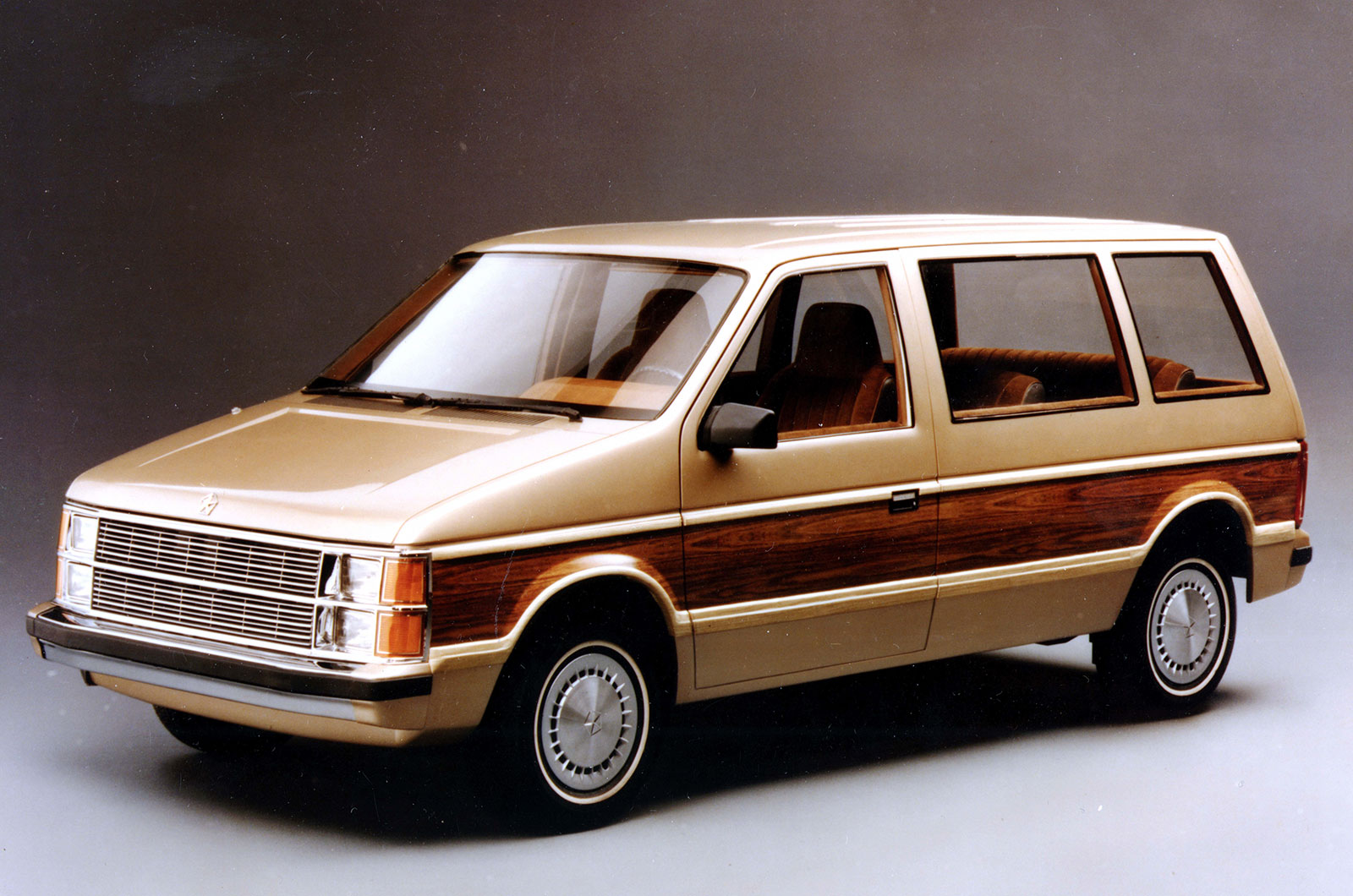 Plymouth Voyager (1983)