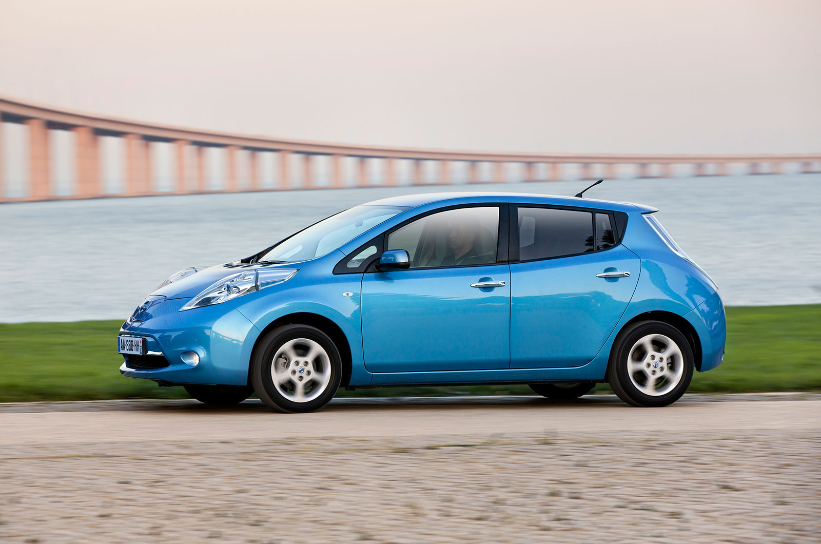 Nissan Leaf (2010)
