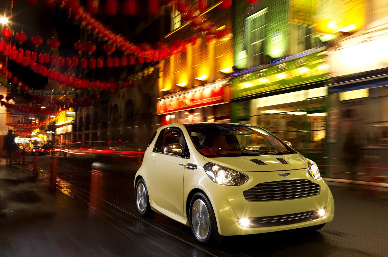 Toyota IQ (2011) – 2 MODELS