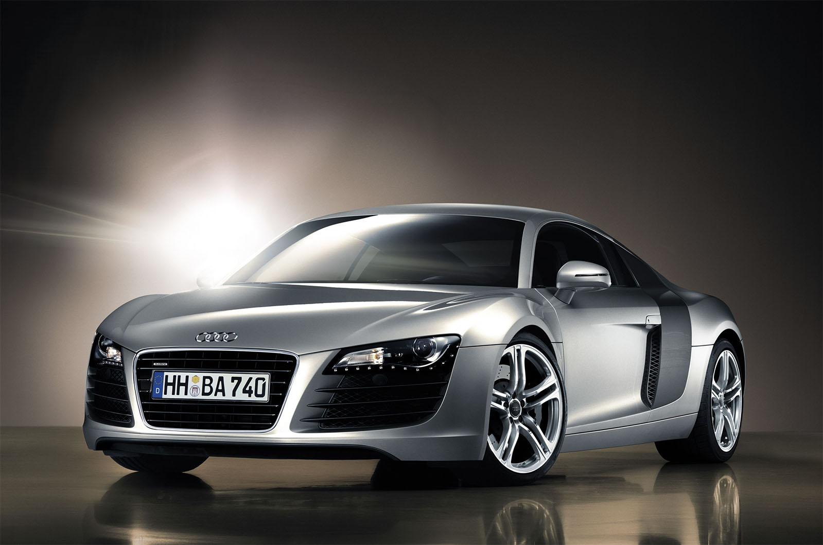 AUDI R8