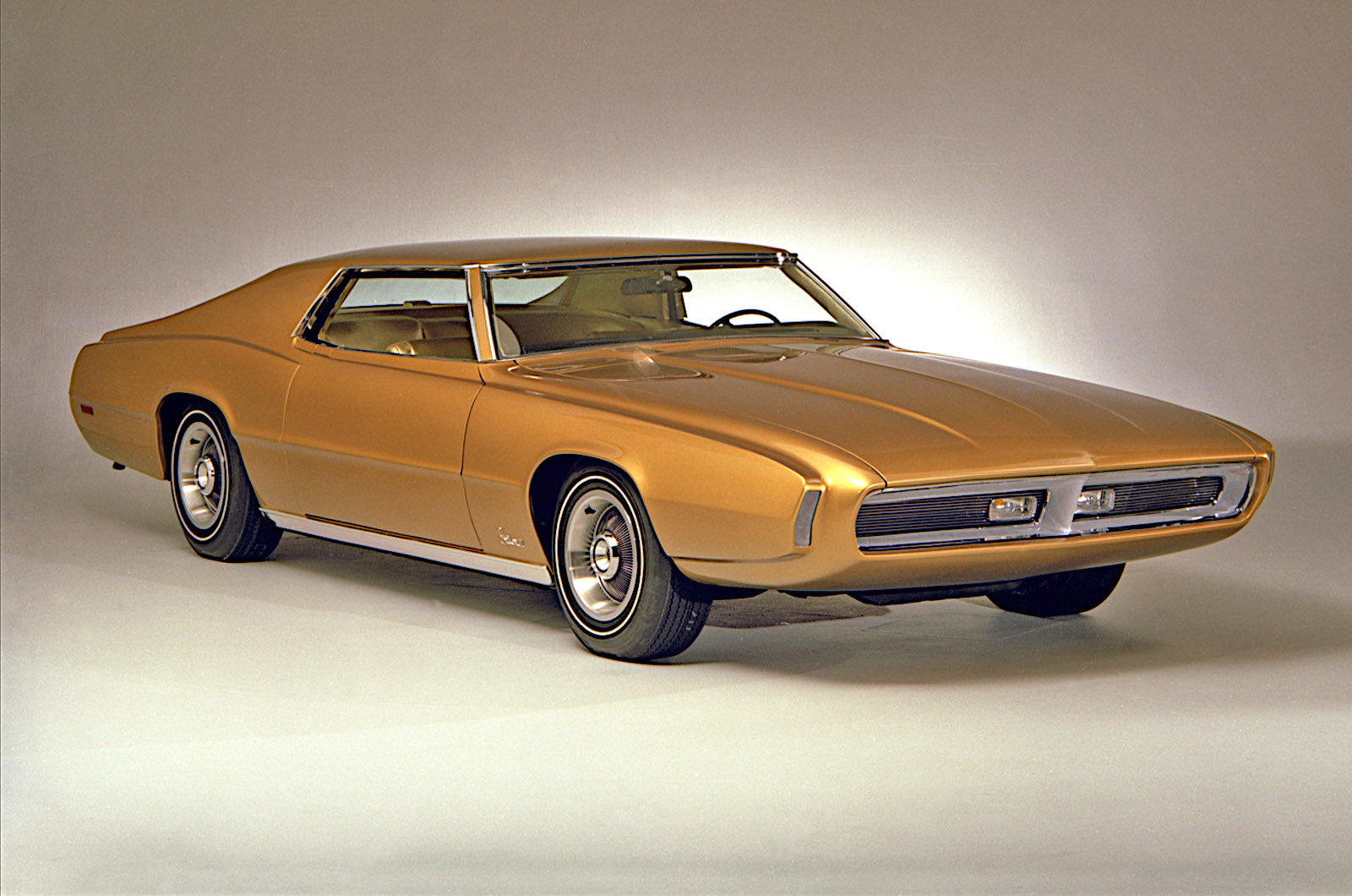 Thunderbird Saturn II (1968)