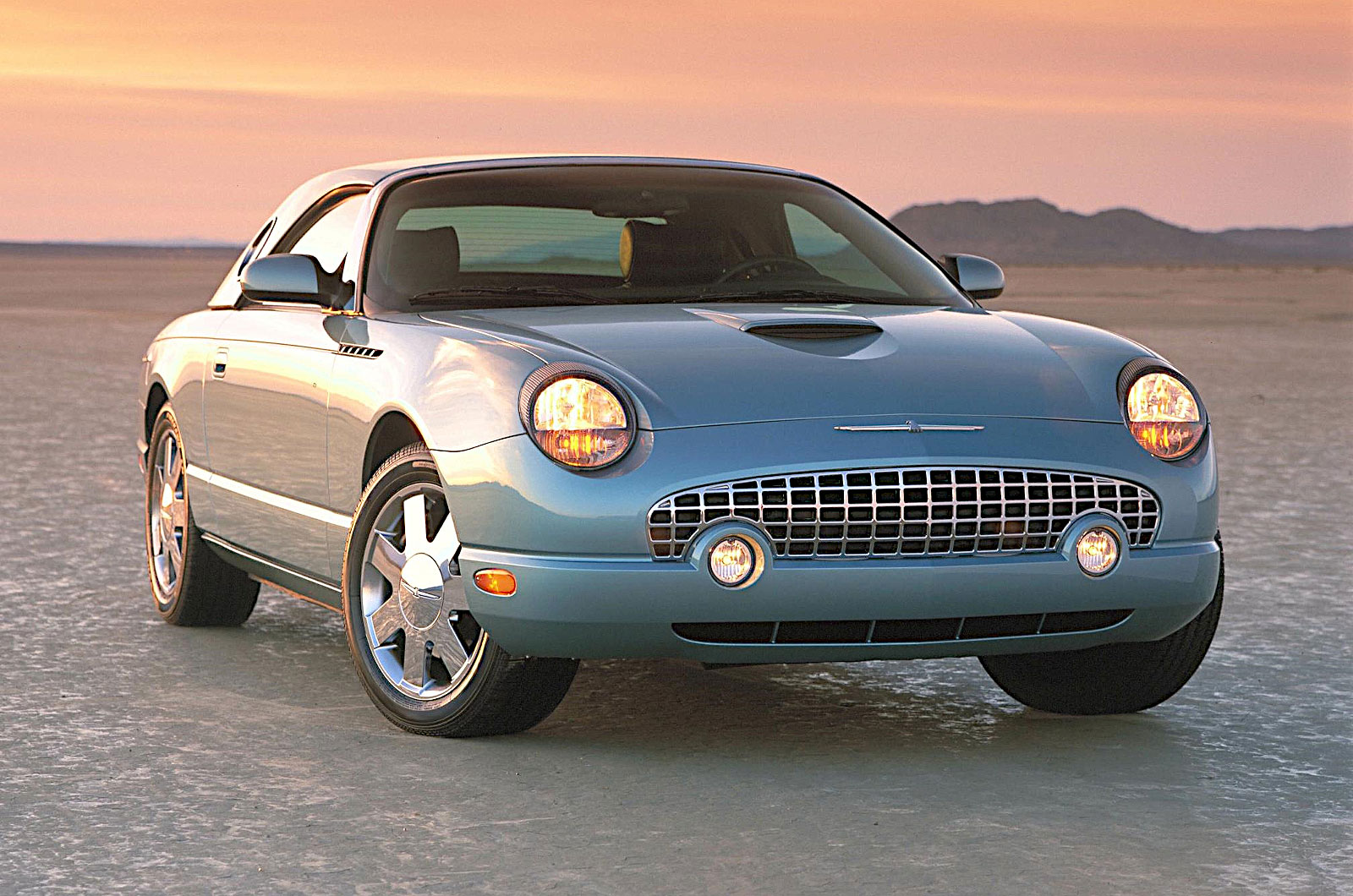 Ford Thunderbird (2001)