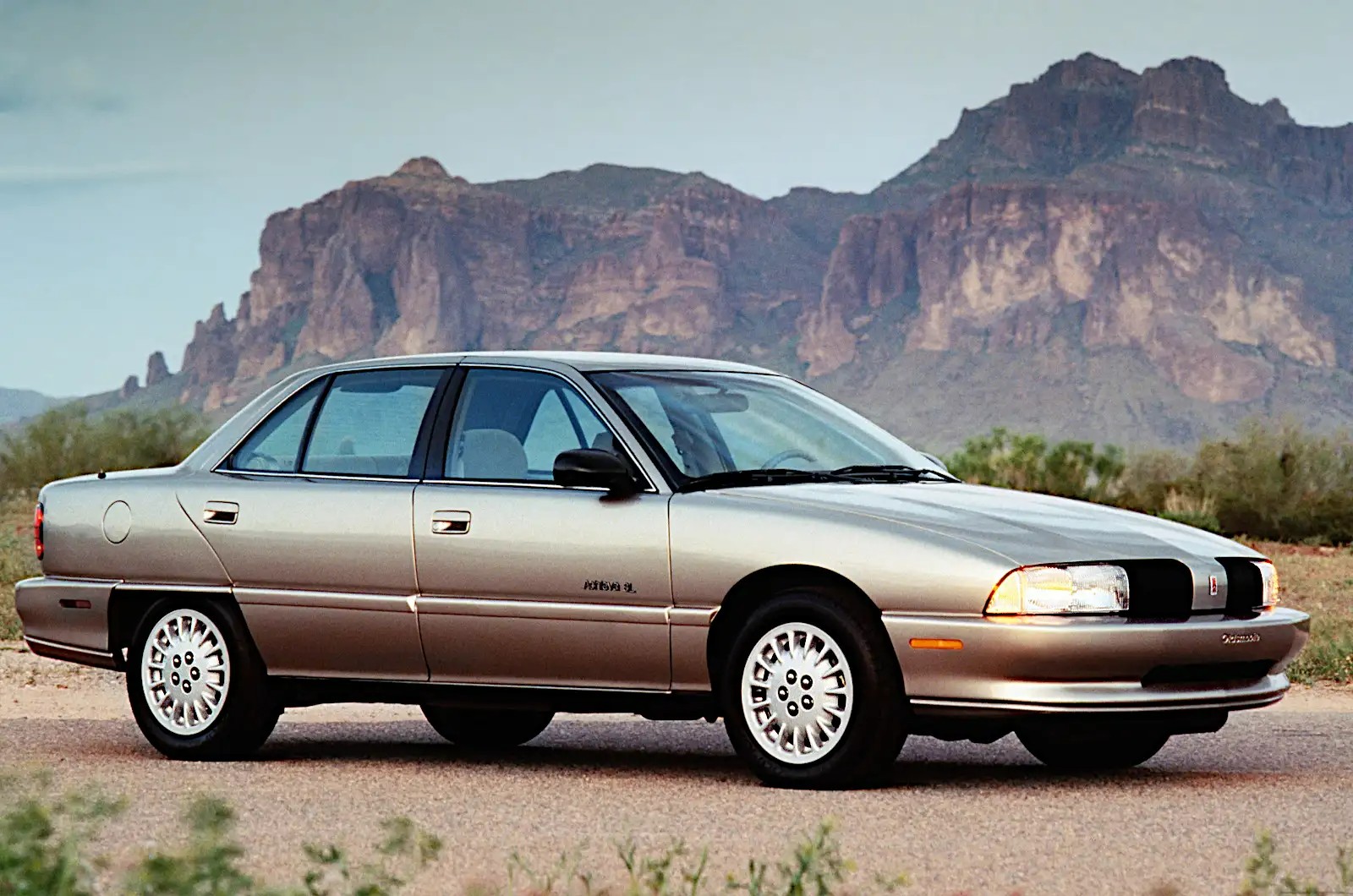 Oldsmobile Achieva SCX