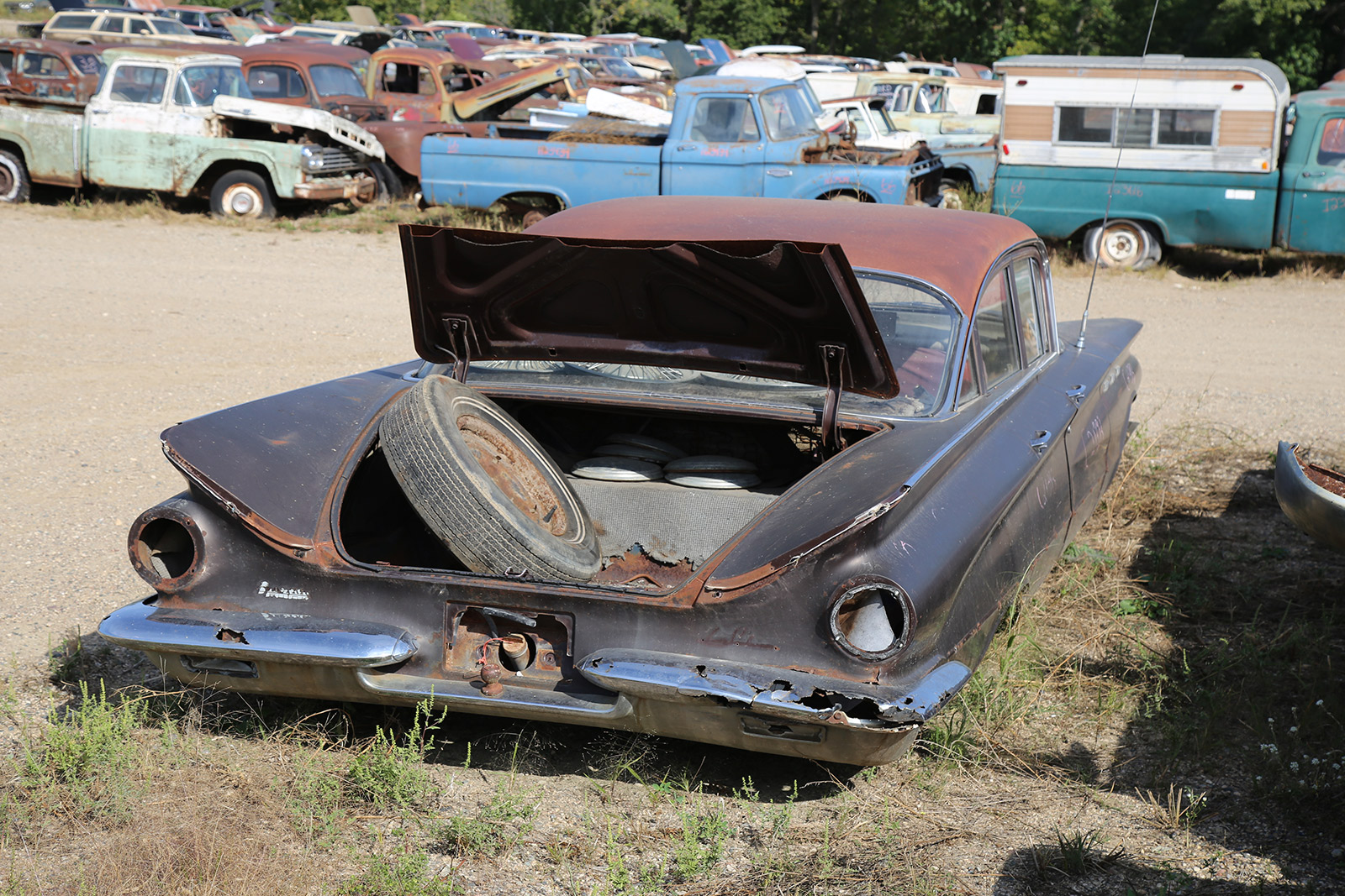 BUICK LESABRE - 1960