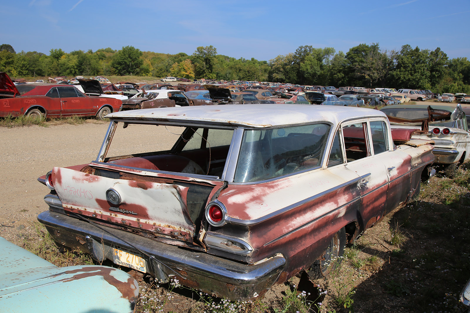 PONTIAC SAFARI - 1960