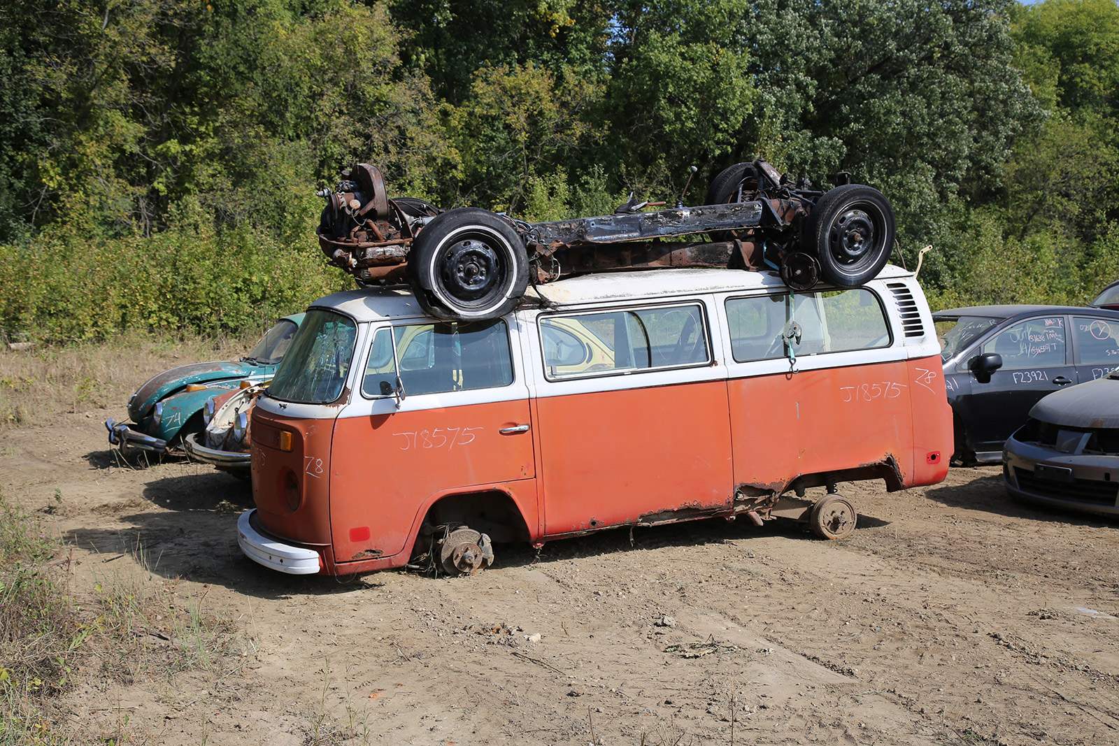VOLKSWAGEN BUS - 1978