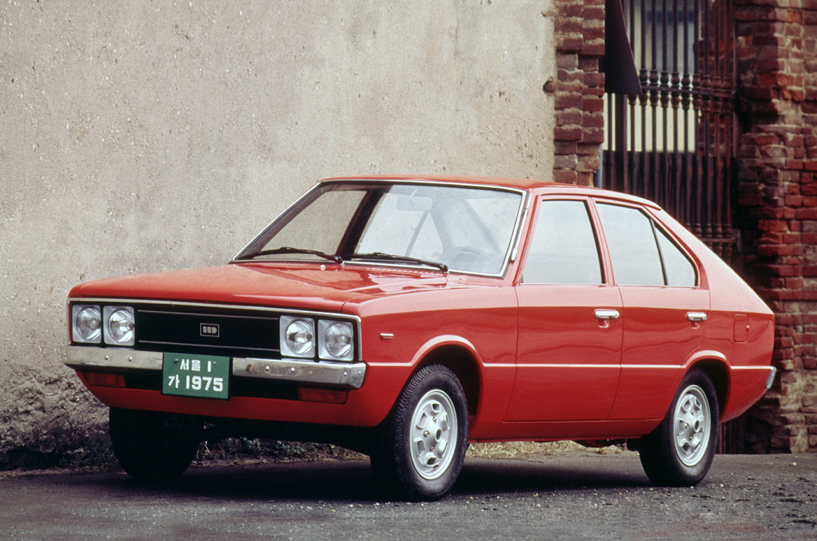 Hyundai Pony (1975)