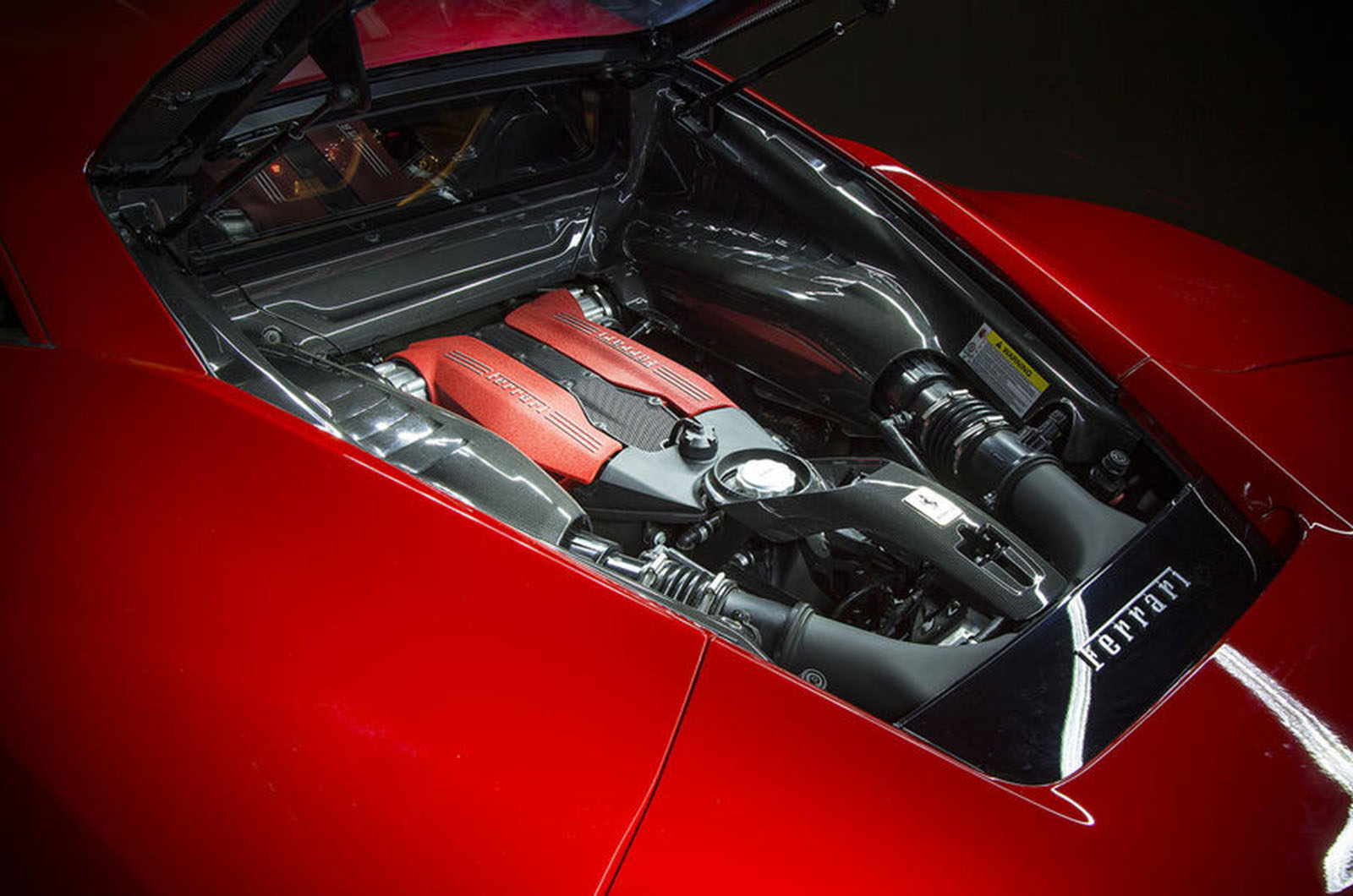 Ferrari 3.9-litre V8 (2016)