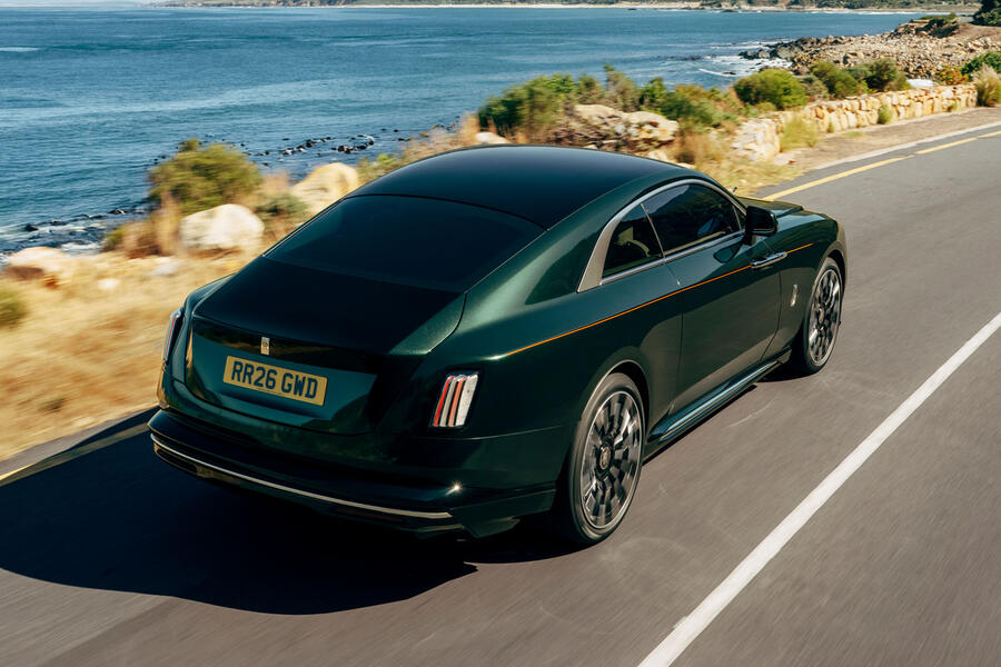 Rolls-Royce Spectre Series II rear tracking