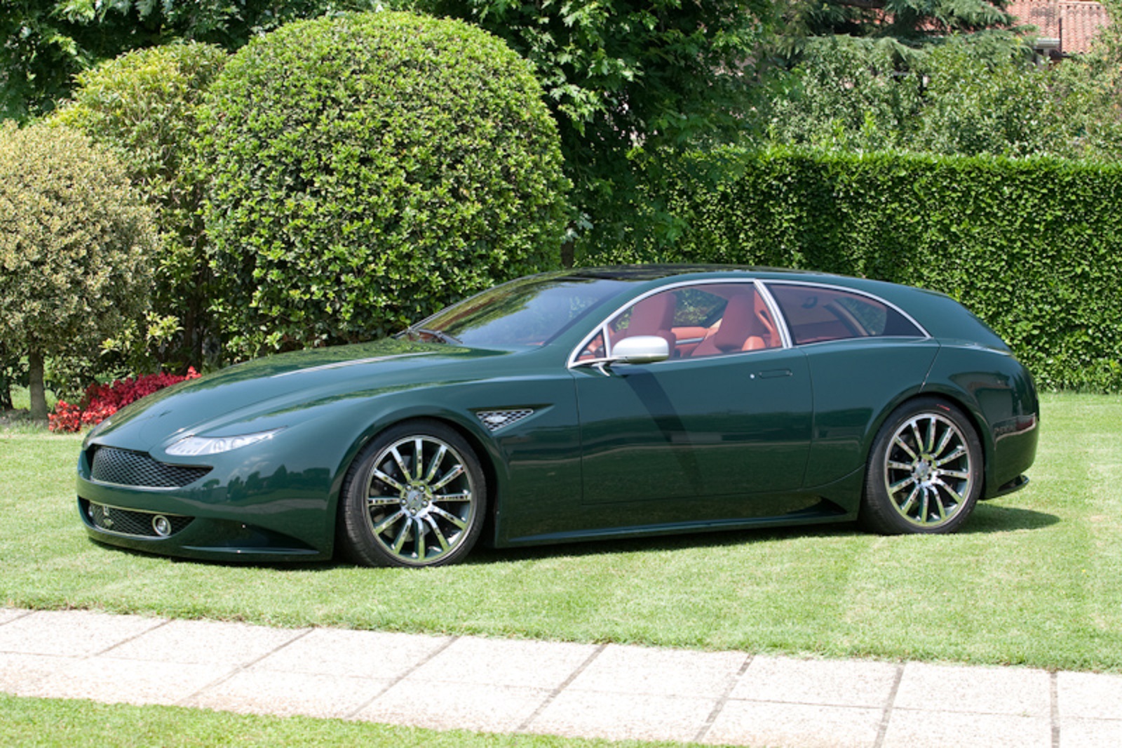 Aston Martin EG