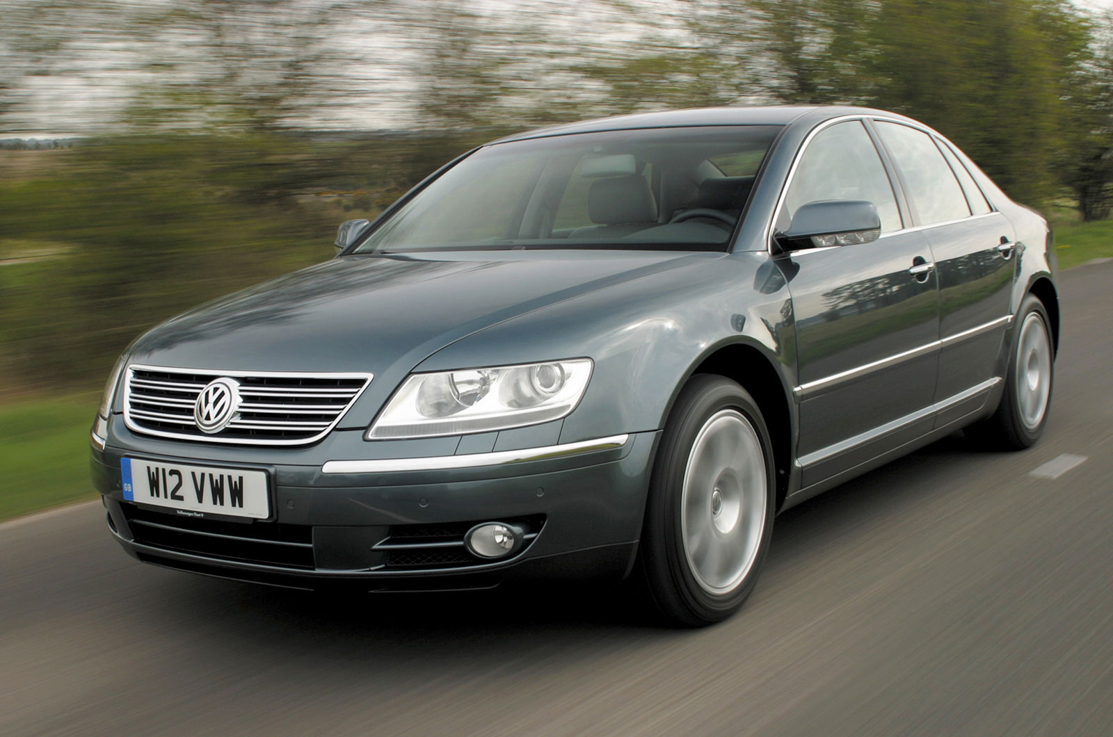 Volkswagen Phaeton W12 (2004) - £10,000