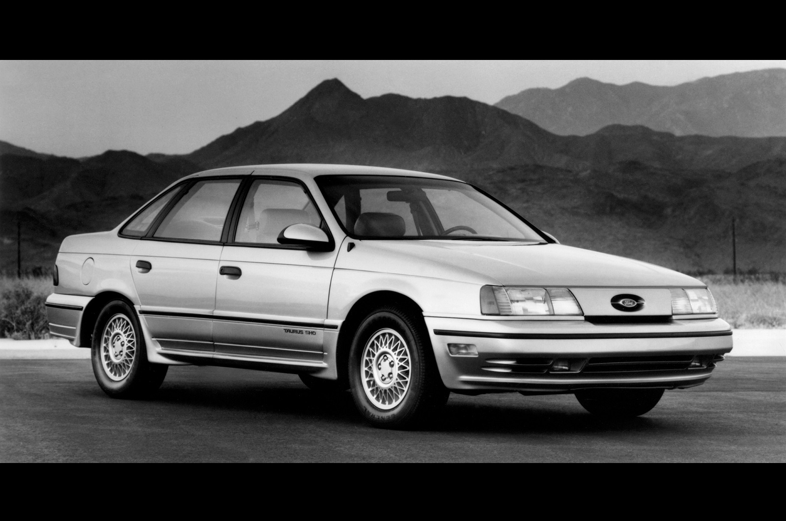 Ford Taurus SHO (1989)