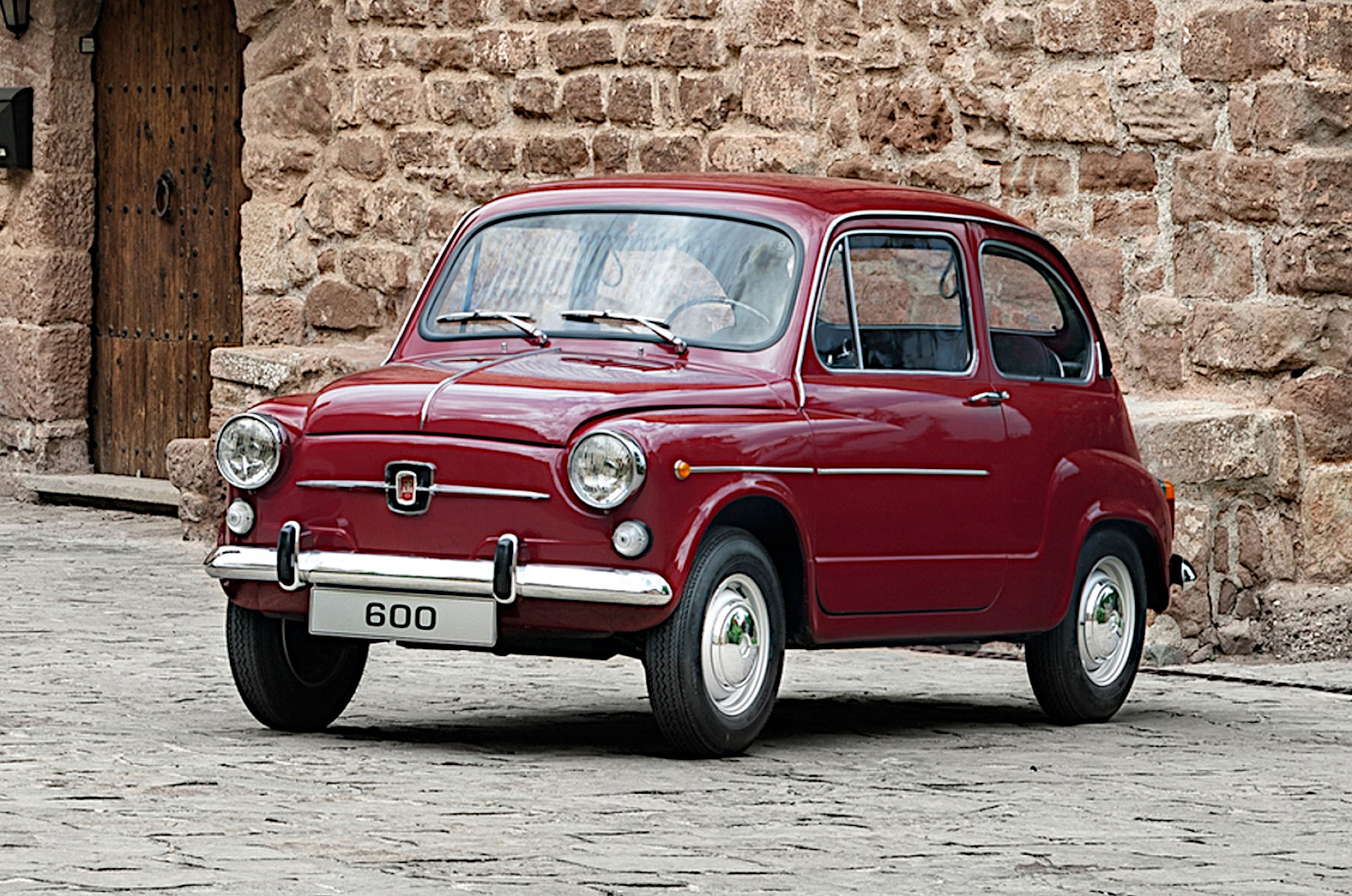 SEAT 600