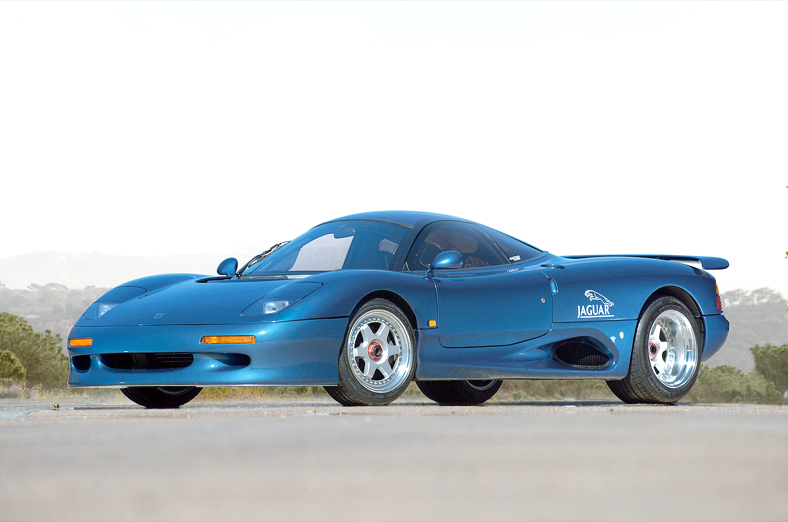 Jaguar XJR-15 (1990)
