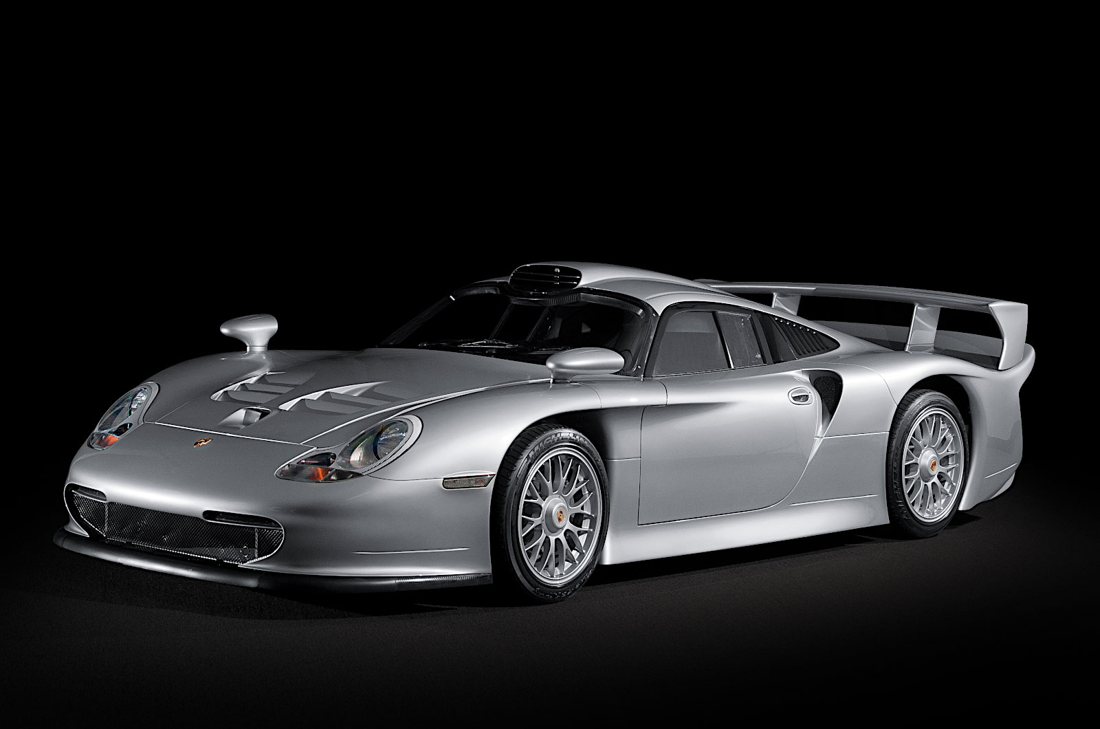 Porsche 911 GT1