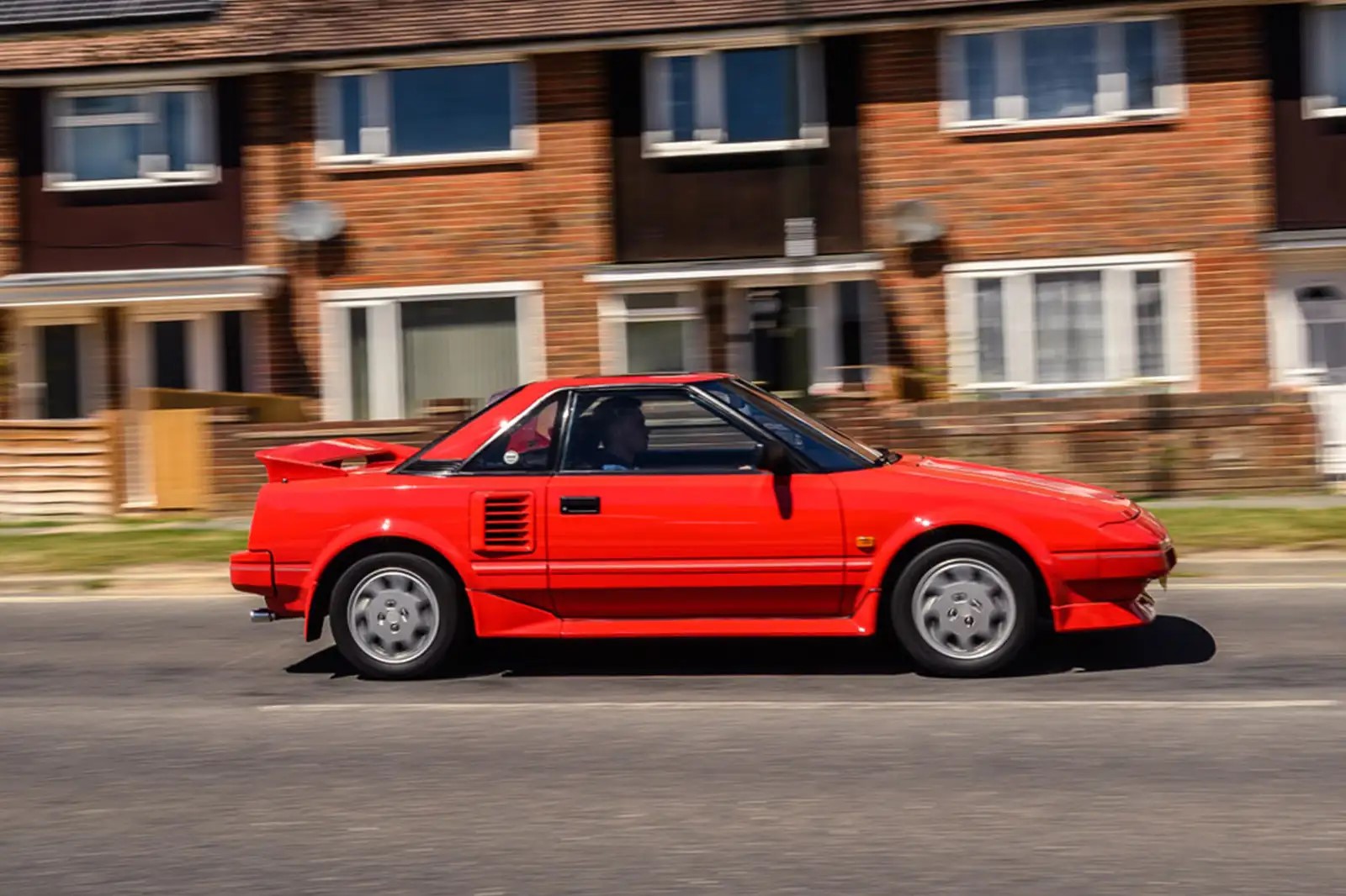 Toyota MR2