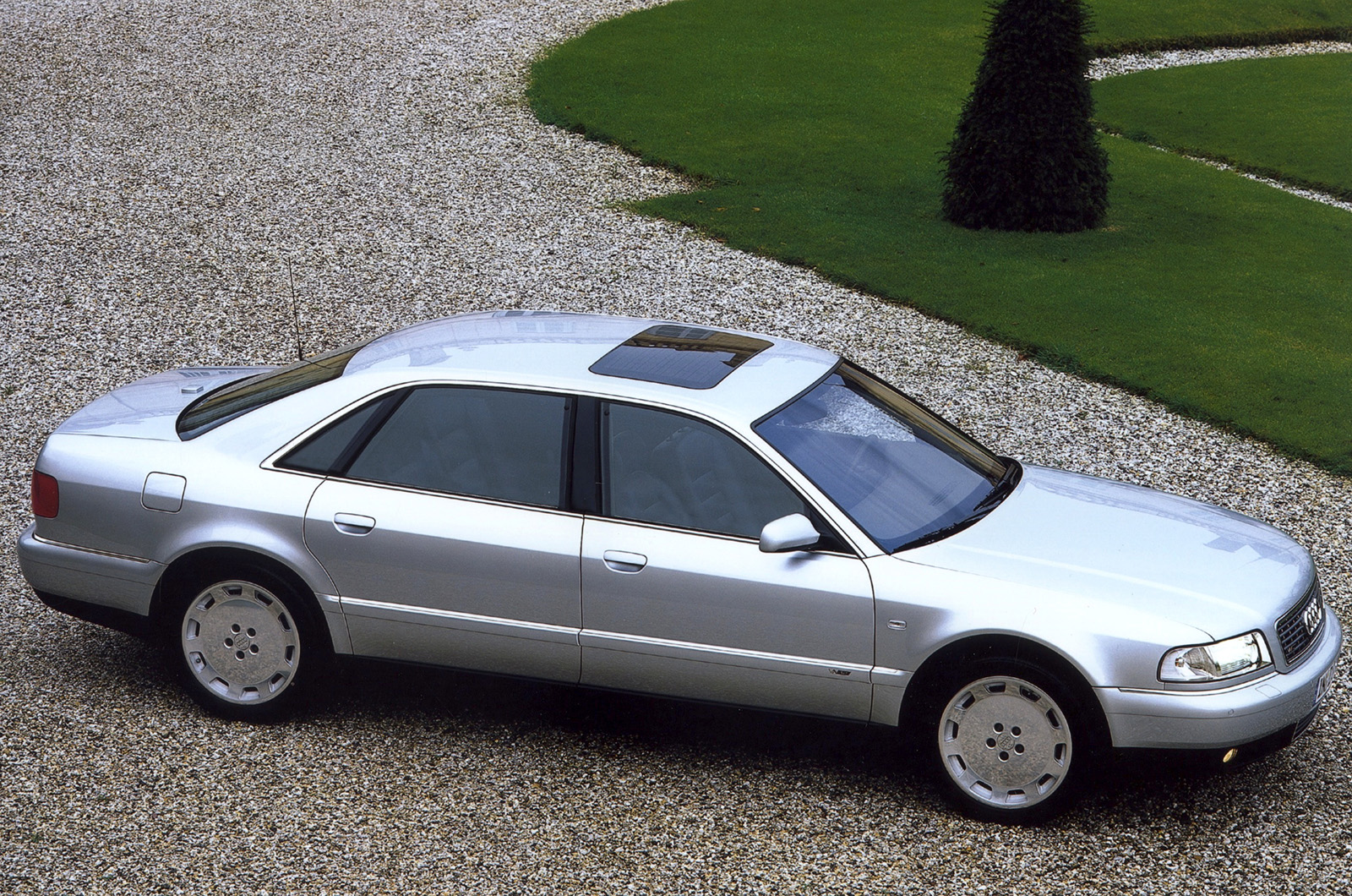 Audi A8 (1994)