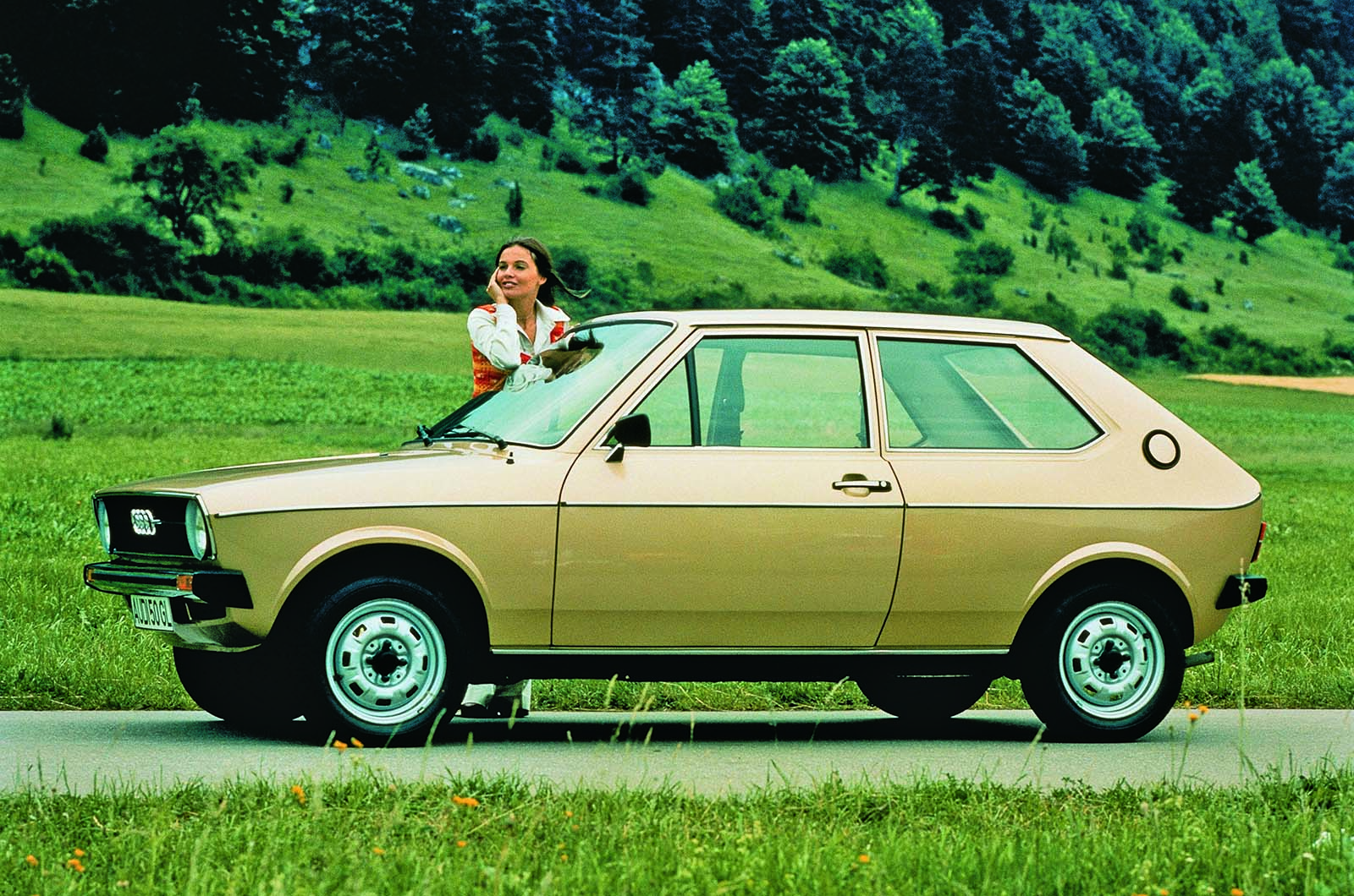 Audi 50 (1974)