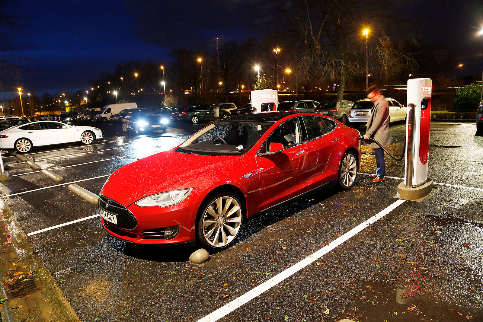Tesla Model S (2012)