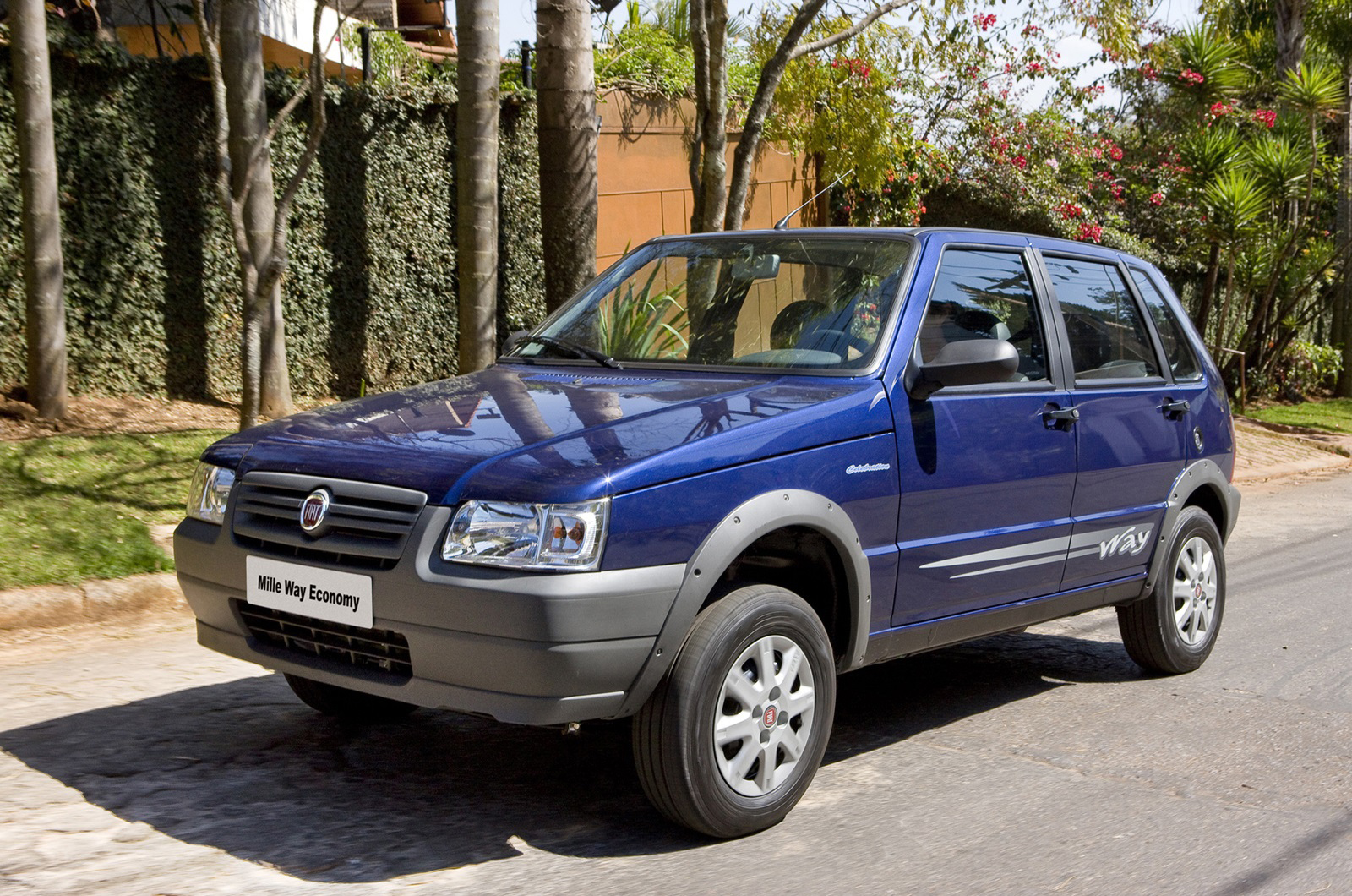 Fiat Uno (1980-2013) – 33 YEARS