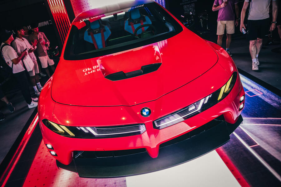 BMW M Concept Neue Klasse – front