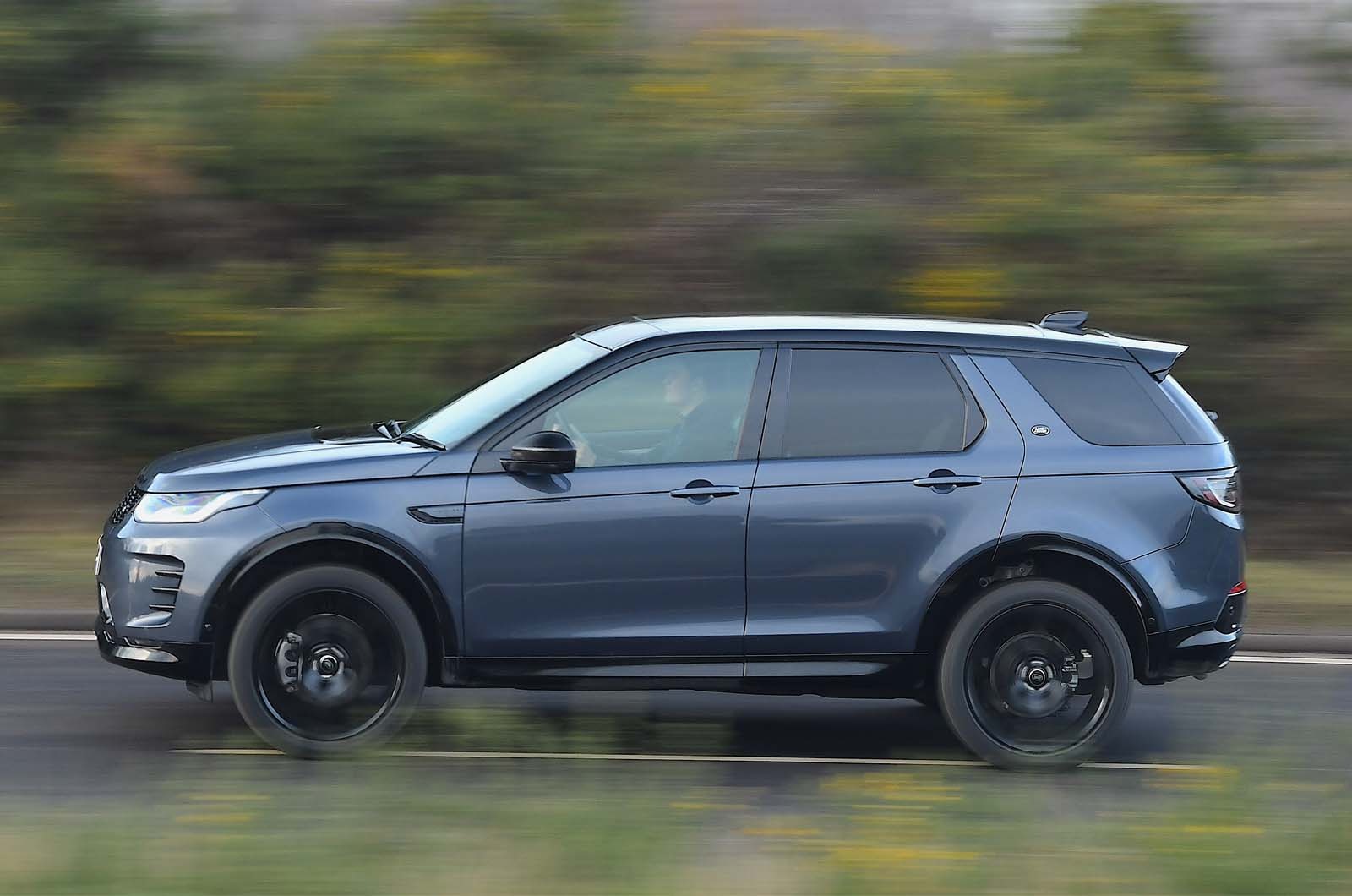 Land Rover – 90.4%
