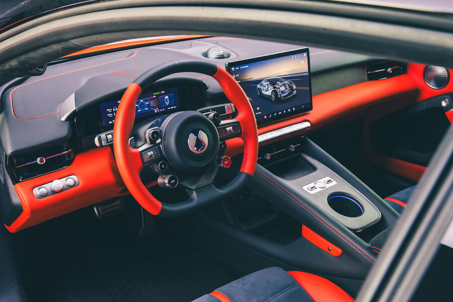 Denza Z Coupé interior