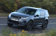 land rover discovery sport 2025 front quarter tracking