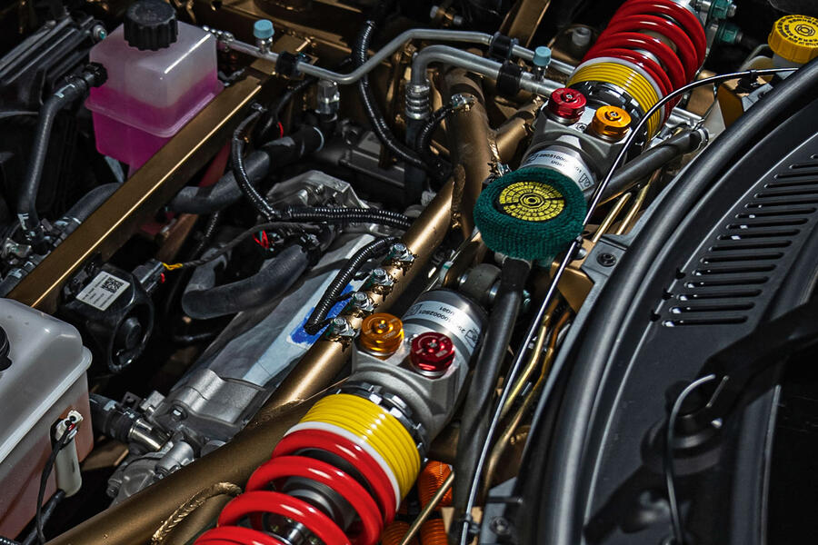 SC01 pushrod suspension