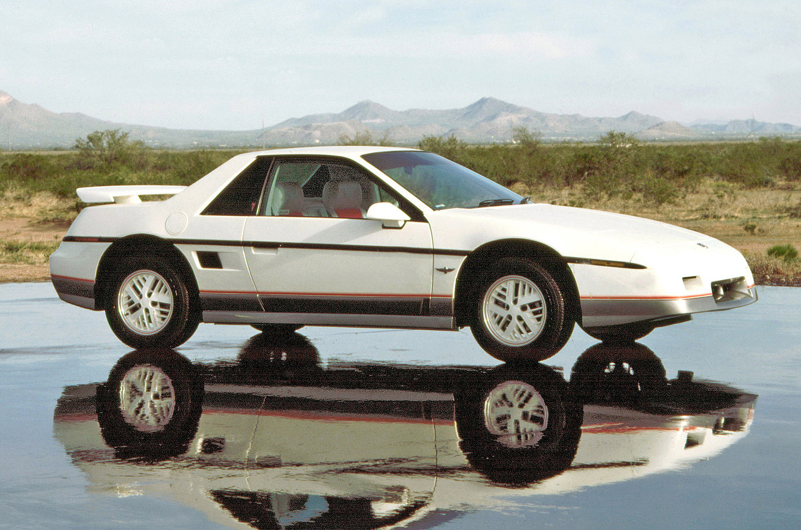 Pontiac Fiero (1984)