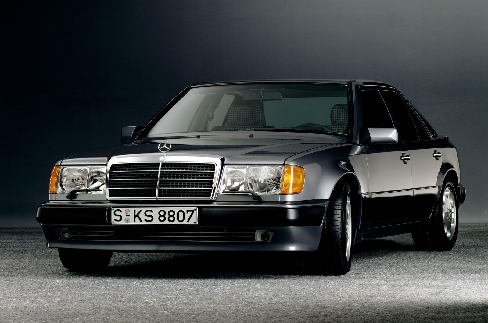 Mercedes-Benz 500E