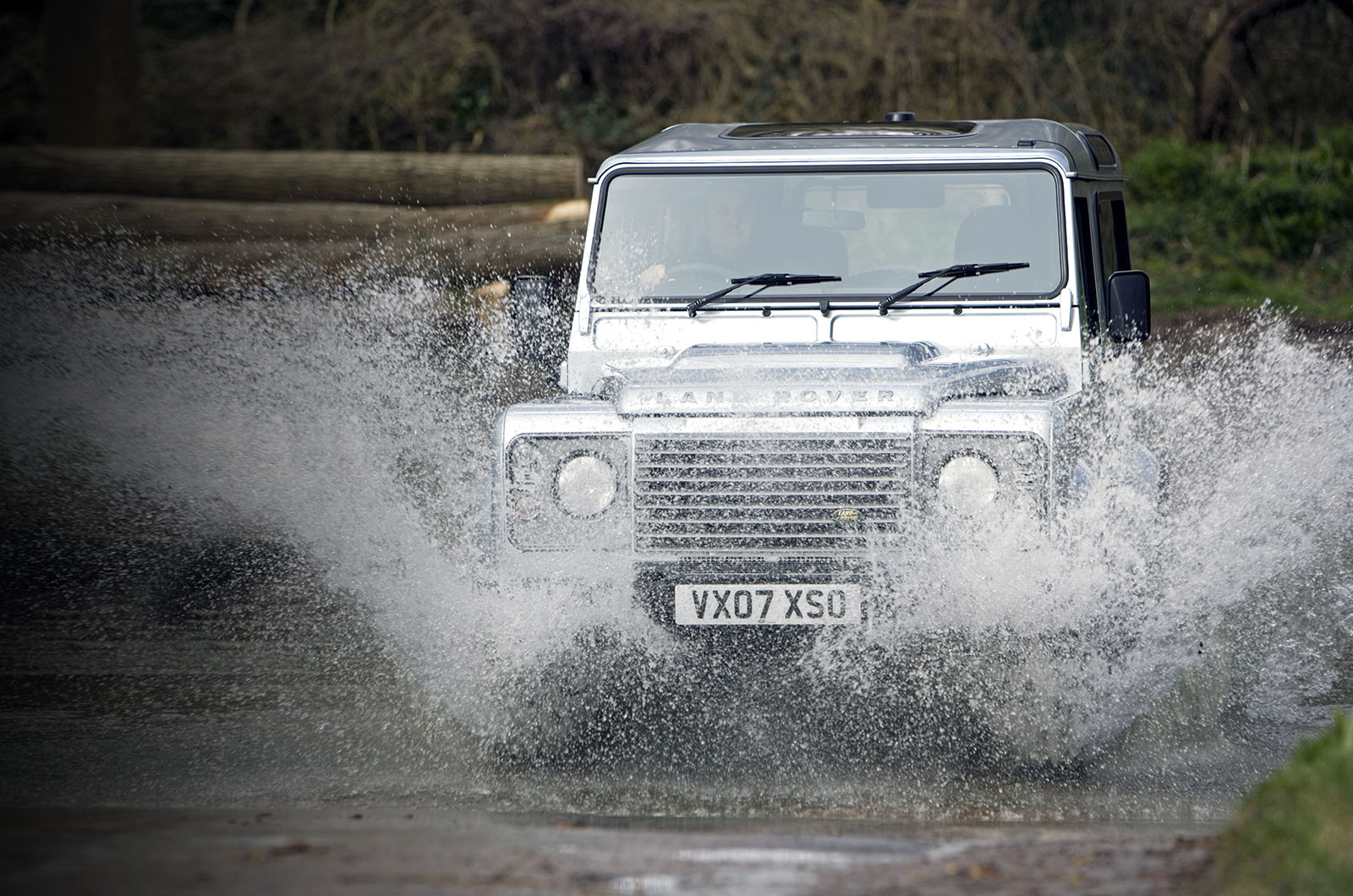 Land Rover Defender (1982-2016)
