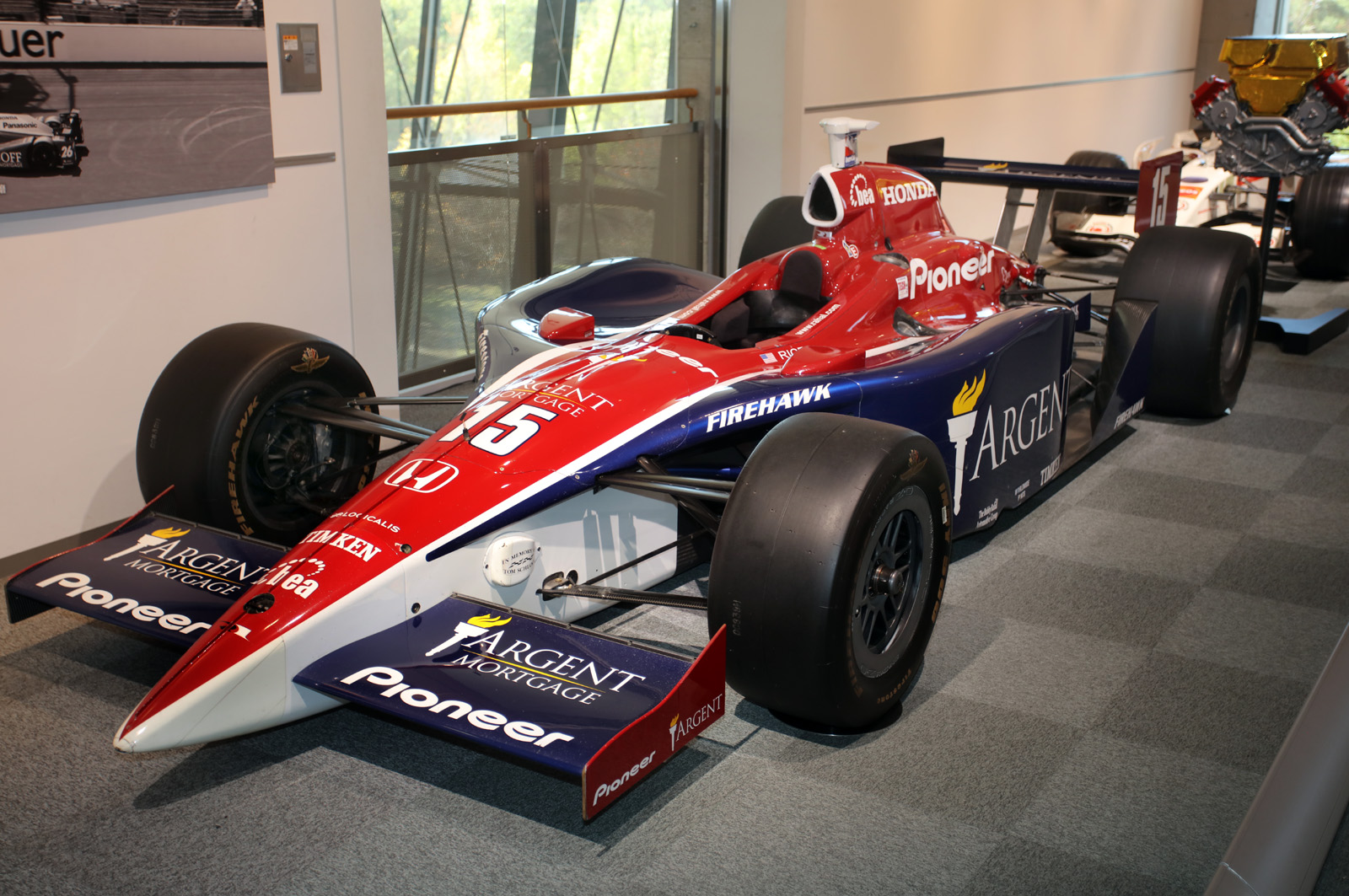 Honda Indy 500 winner (2004)