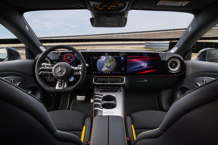 Mercedes-AMG CLA 45 dashboard