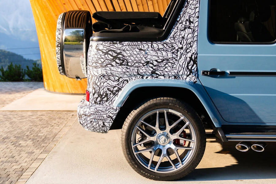 Mercedes G-Class Cabriolet – rear wheel