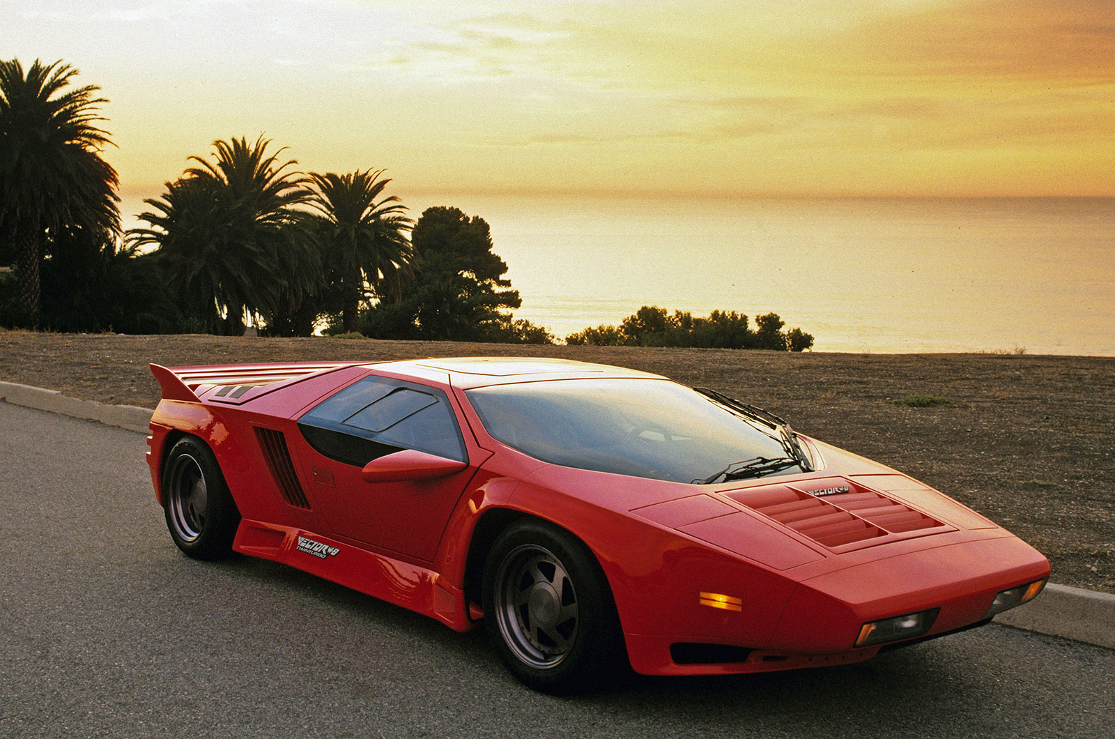 Vector W8 (1989)