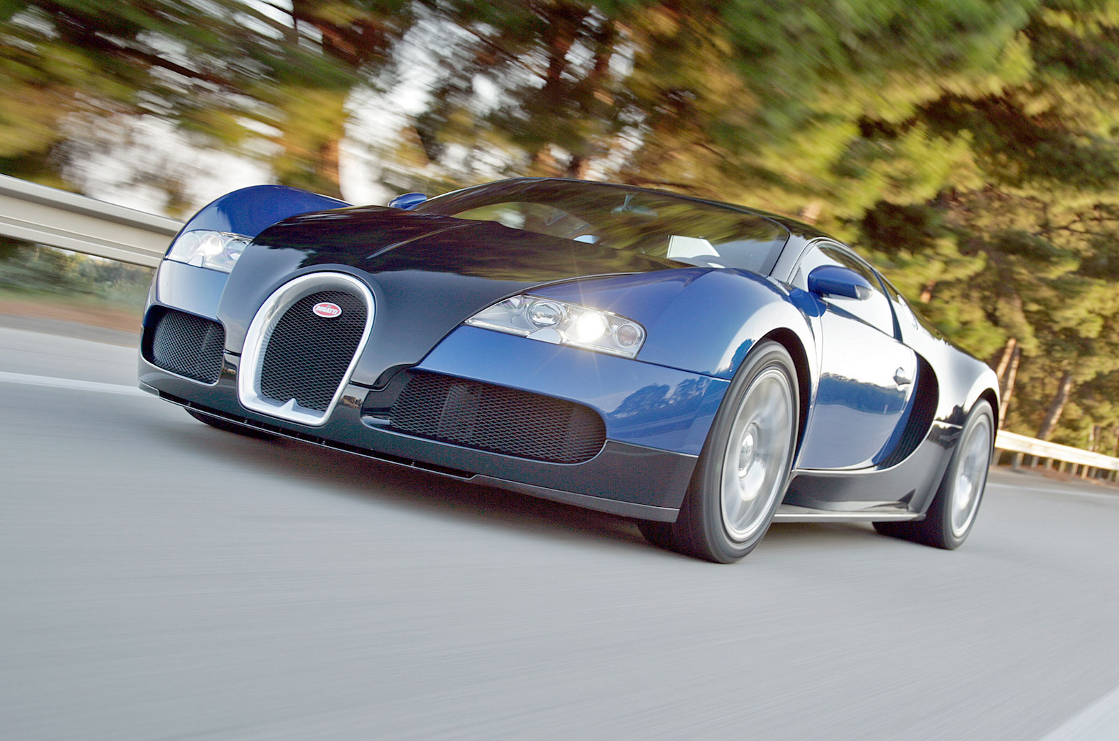 Bugatti Veyron (2005)