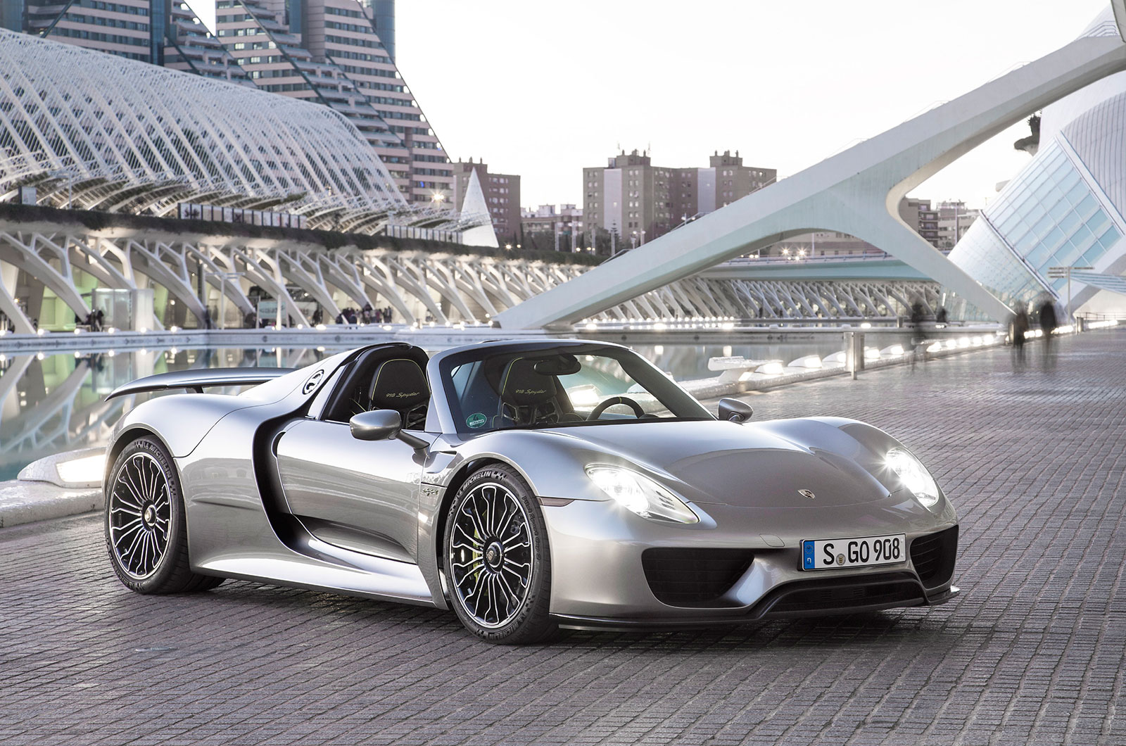 Porsche 918 Spyder (2013)