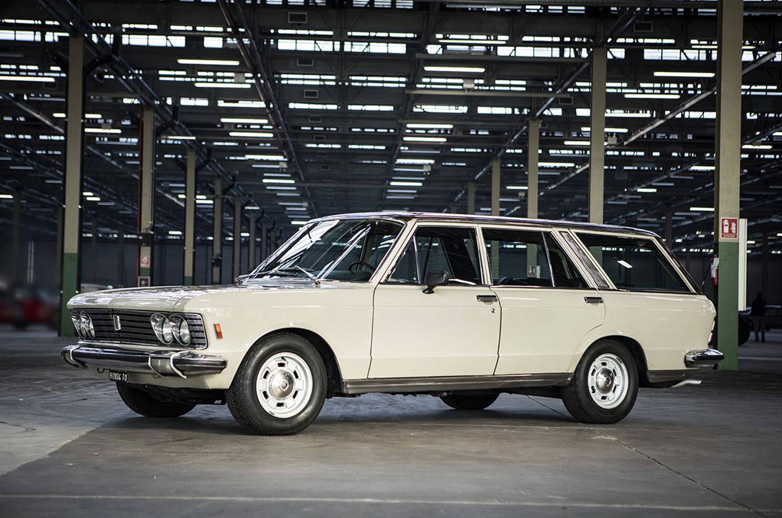 Fiat 130 Familiare (1971)
