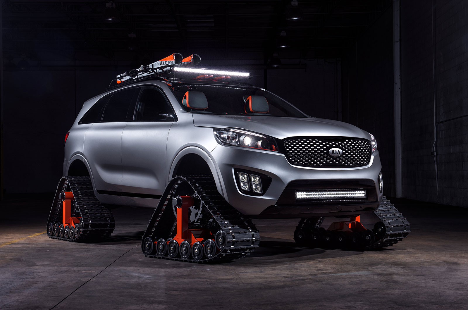 Kia Sorento Ski Gondola (2016)