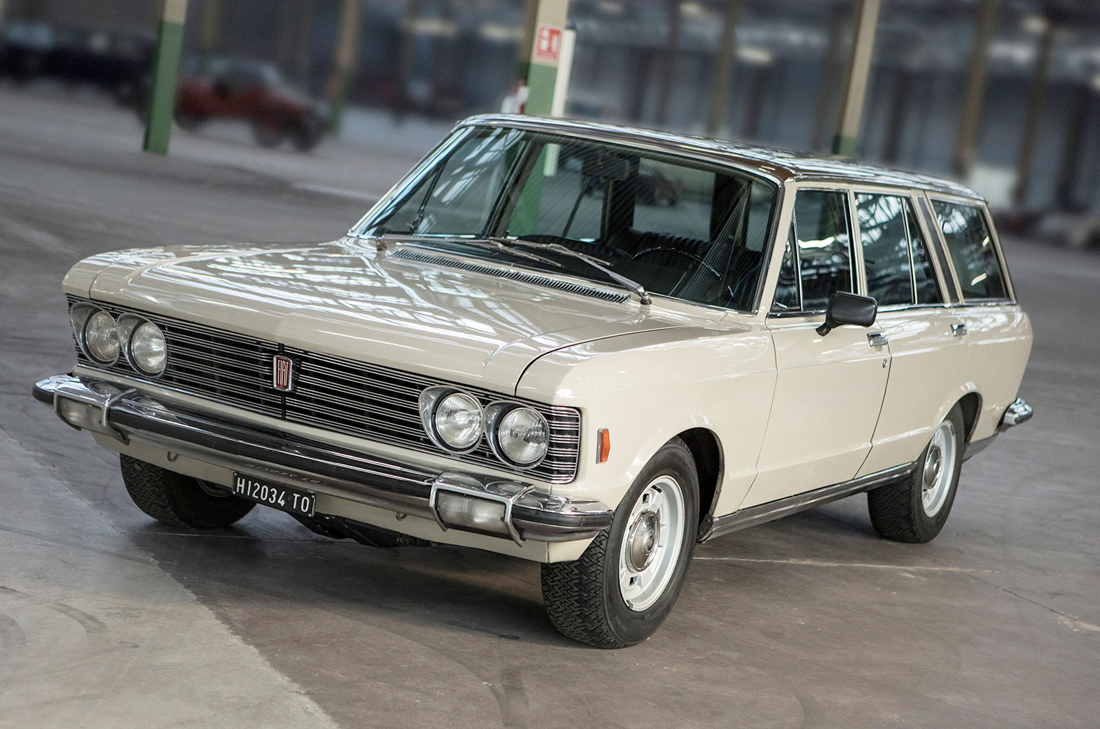 Fiat 130 Familiare (1971)