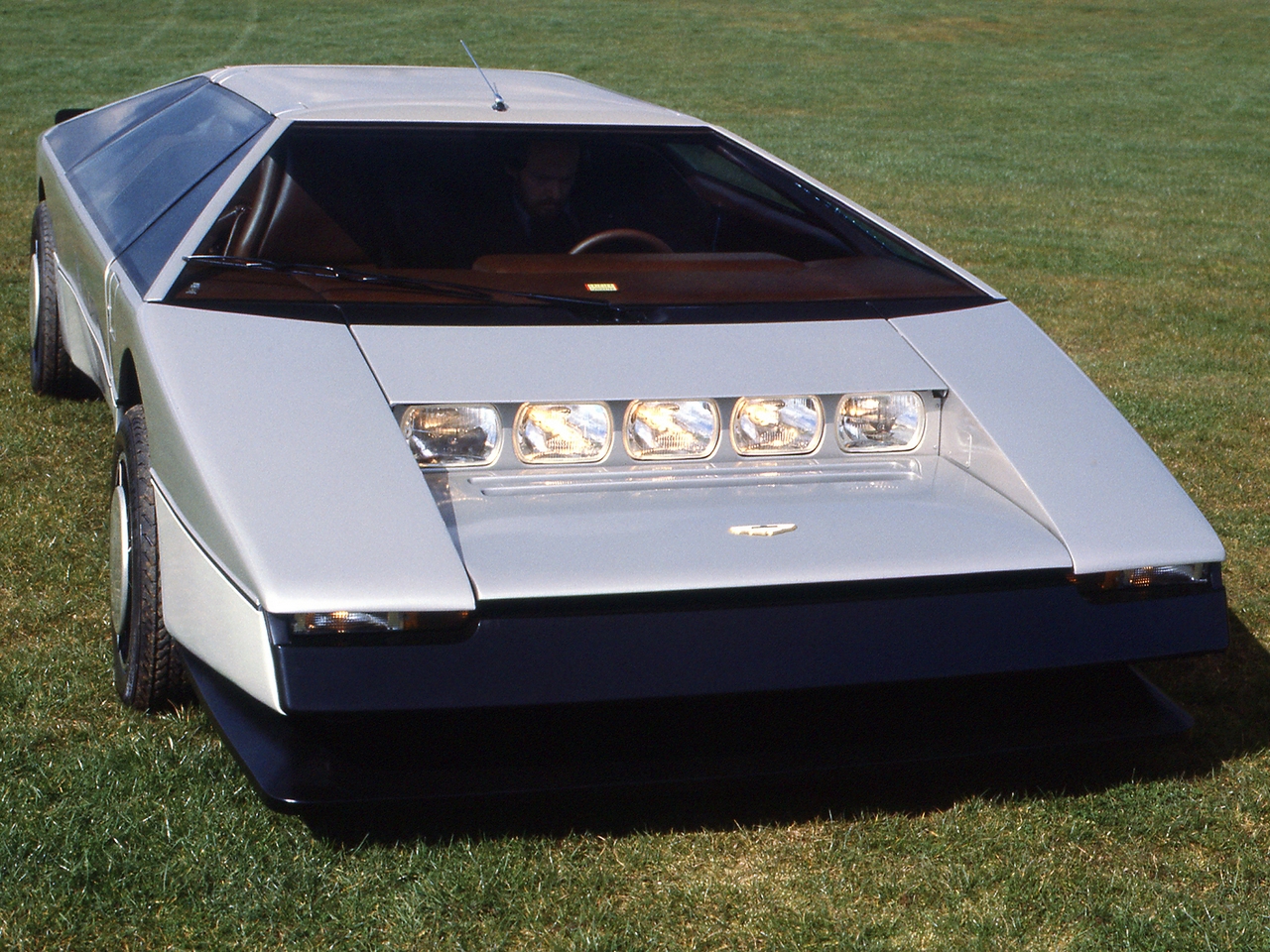 Aston Martin Bulldog (1980)