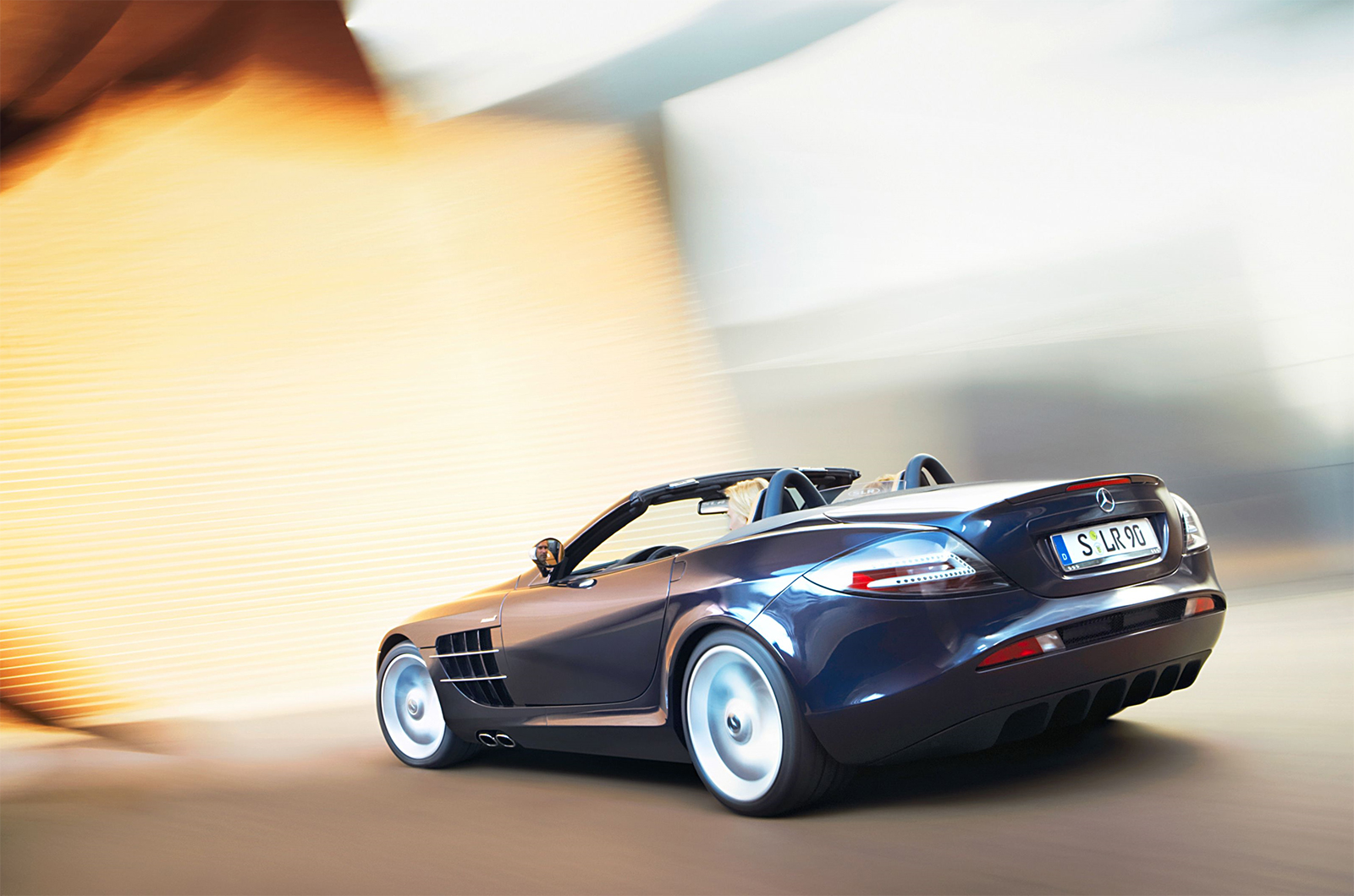 McLaren-Mercedes SLR (2003)